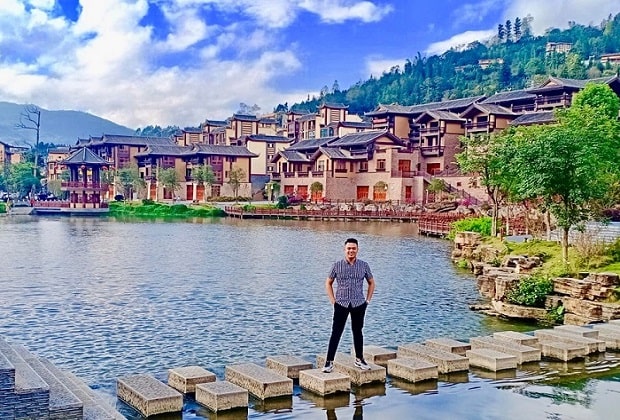 TOUR DU LỊCH ĐƯỜNG BỘ TRUNG QUỐC GIÁ RẺ NHẤT THỊ TRƯỜNG TOUR 3 NGÀY 3 ĐÊM TỪ HÀ NỘI – HÀ KHẨU - BÌNH BIÊN – MÔNG TỰ- KIẾN THUỶ -MIÊU TRẠI TÍCH THỦY- THÀNH CỔ KIẾN THỦY KHỞI HÀNH HÀNG TUẦN THỨ 3,4,6